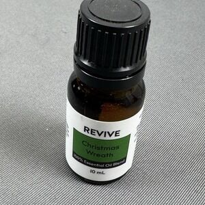 REVIVE‎ Essential Oil Christmas Wreath 10ML New